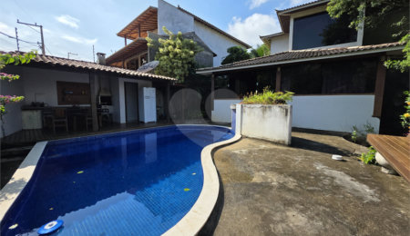 Casa à venda com 3 suítes em José Gonçalves, Armação dos Búzios, RJ