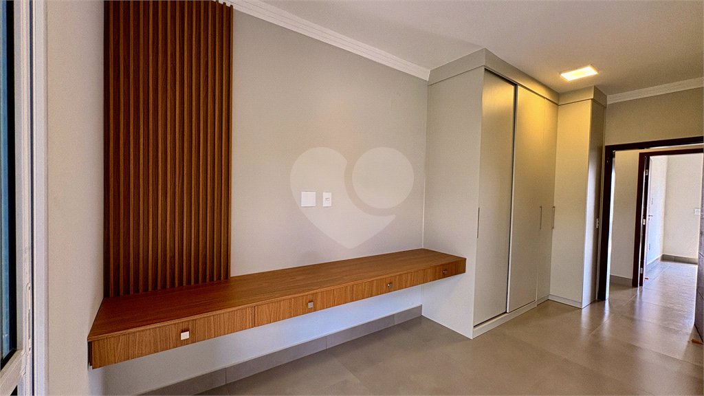Casa à venda com 4 quartos, sendo 1 suíte,  no condomínio Villagio Milano, Sorocaba - SP