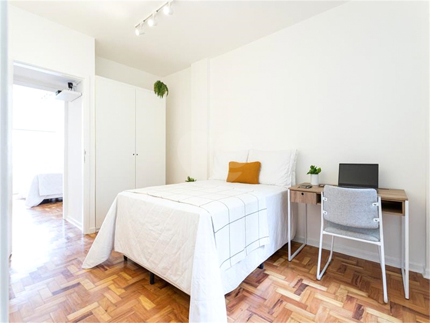 Apartamento à venda com 5 quartos, sendo 1 suíte,  em Pinheiros, São Paulo, SP