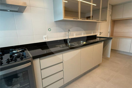 Apartamento para alugar com 4 suítes em Jardim Morumbi, São Paulo, SP