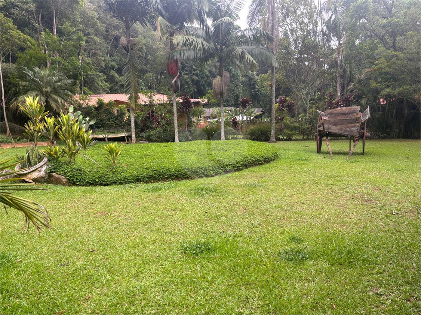 Casa à venda no condomínio Parque Imperial da Cantareira, Mairiporã - SP