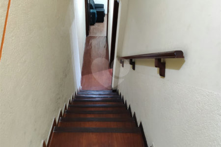 CASA A VENDA SAUDE - R$ 900.000,00