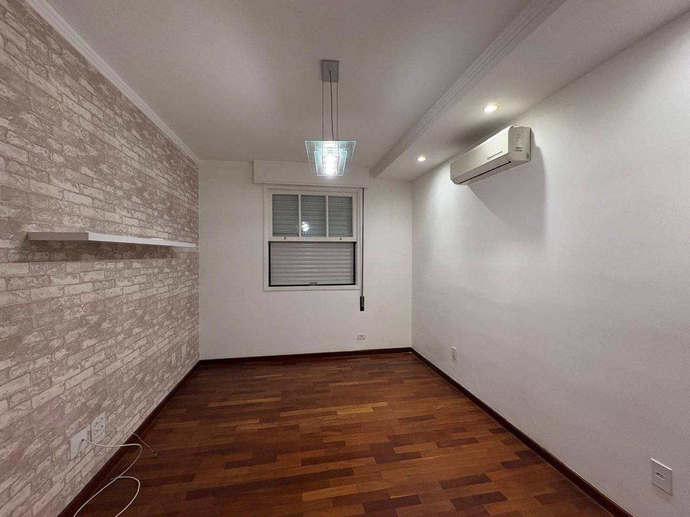 Apartamento com 3 dormitórios à venda, 145 m² por R$ 1.350.000,00 - Pompéia - Santos/SP