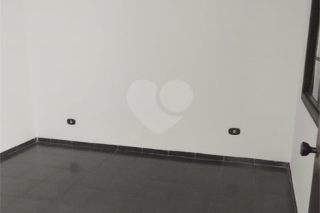 Sobrado à venda com 2 quartos, sendo 1 suíte, em Parque das Rosas, Itu, SP
