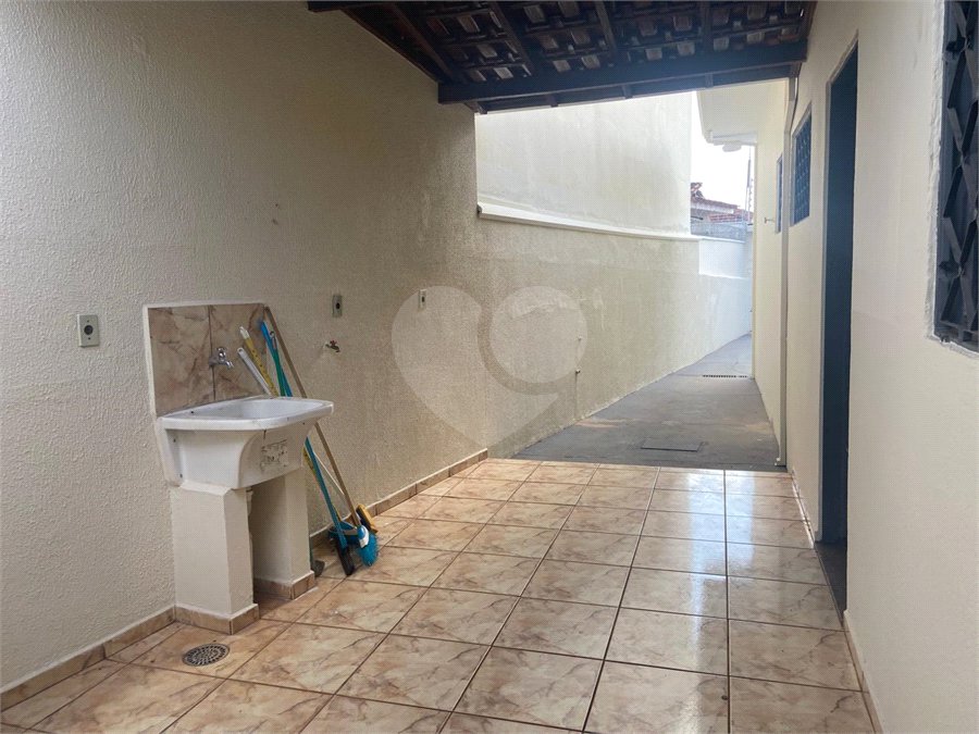 Casa à venda com 3 quartos, sendo 1 suíte, no Centro, Araraquara, SP