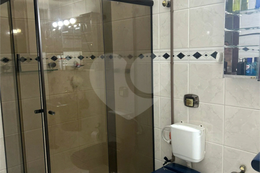Sobrado à venda com 4 quartos, sendo 2 suítes, em Butantã, São Paulo, SP