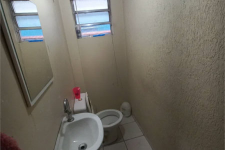 Sobrado à venda com 3 quartos, sendo 1 suíte,  em Jardim Helga, São Paulo, SP