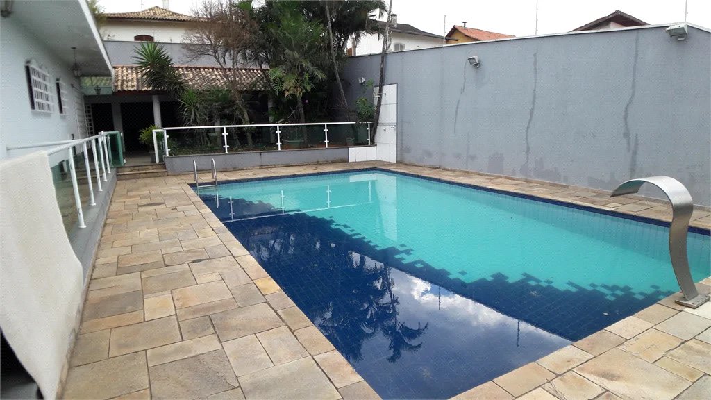 Casa à venda com 4 suítes em Lar São Paulo, São Paulo, SP