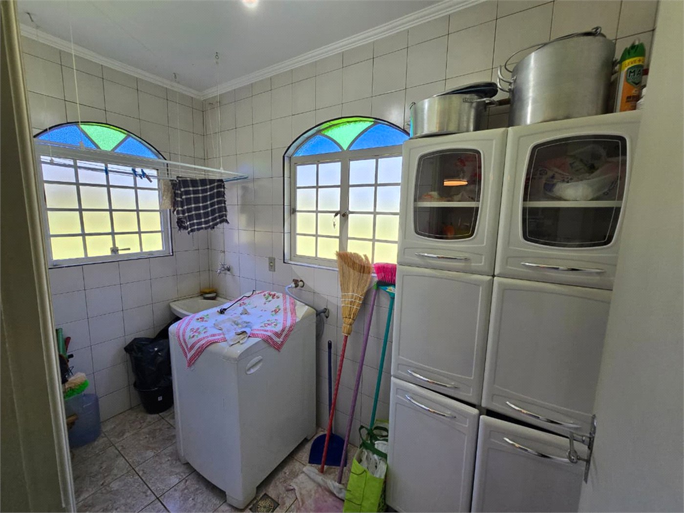 Chácara à venda com 4 quartos, sendo 1 suíte, em Cercadinho, Alambari, SP