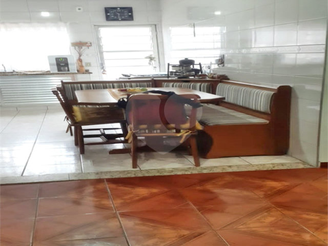 Sobrado à venda com 3 quartos em Tremembé, São Paulo, SP