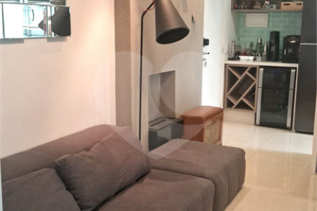 Apartamento à venda com 3 quartos, sendo 1 suíte, em Água Branca, São Paulo, SP