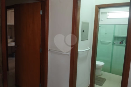 Casa Térrea à venda com 3 quartos, sendo 1 suíte, em Jardim Botânico, Araraquara, SP