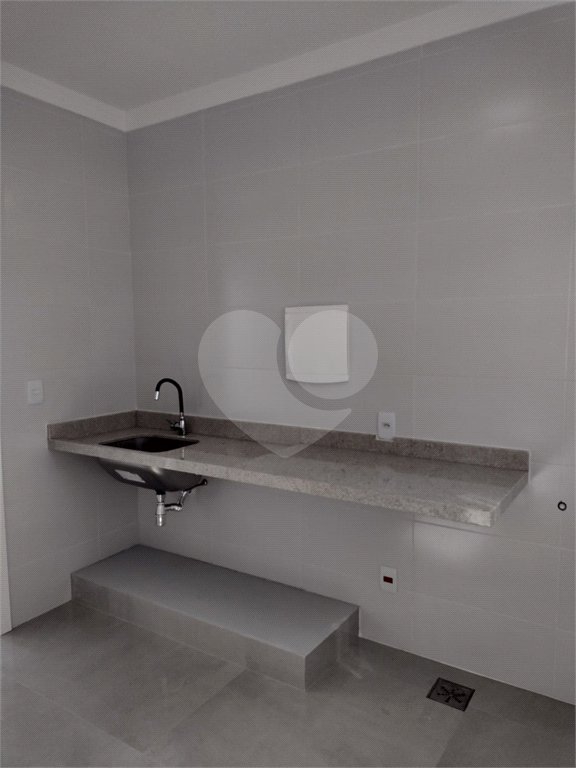 Casa à venda com 4 suítes no condomínio Estância Marambaia, Vinhedo - SP