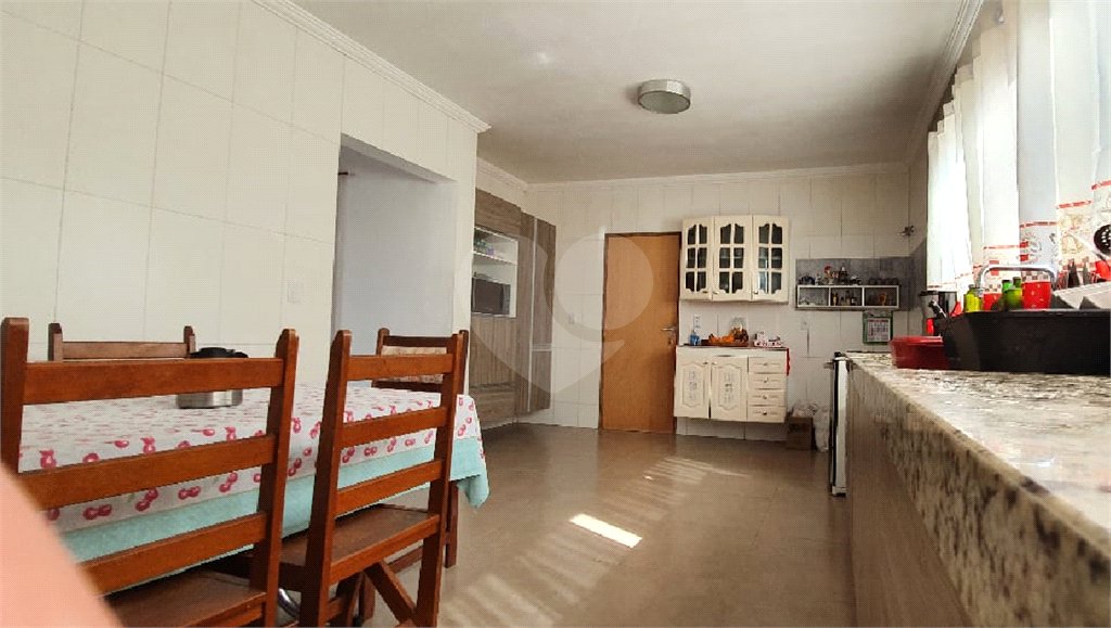 Chácara à venda com 4 quartos, sendo 1 suíte, em Vista Alegre, Vinhedo, SP