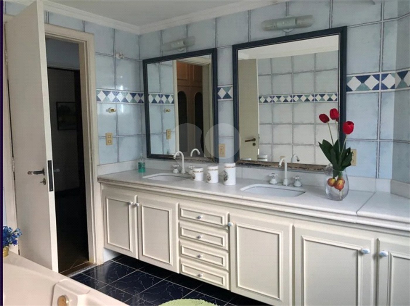Apartamento de Alto Padrão com 4 Suítes à Venda - 250m² - Centro de São Carlos