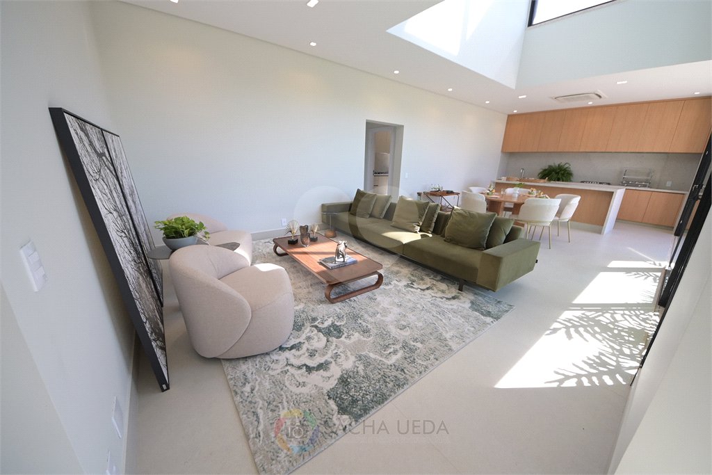 Casa à venda com 4 suítes no condomínio Villa dos Pinheiros, Indaiatuba - SP