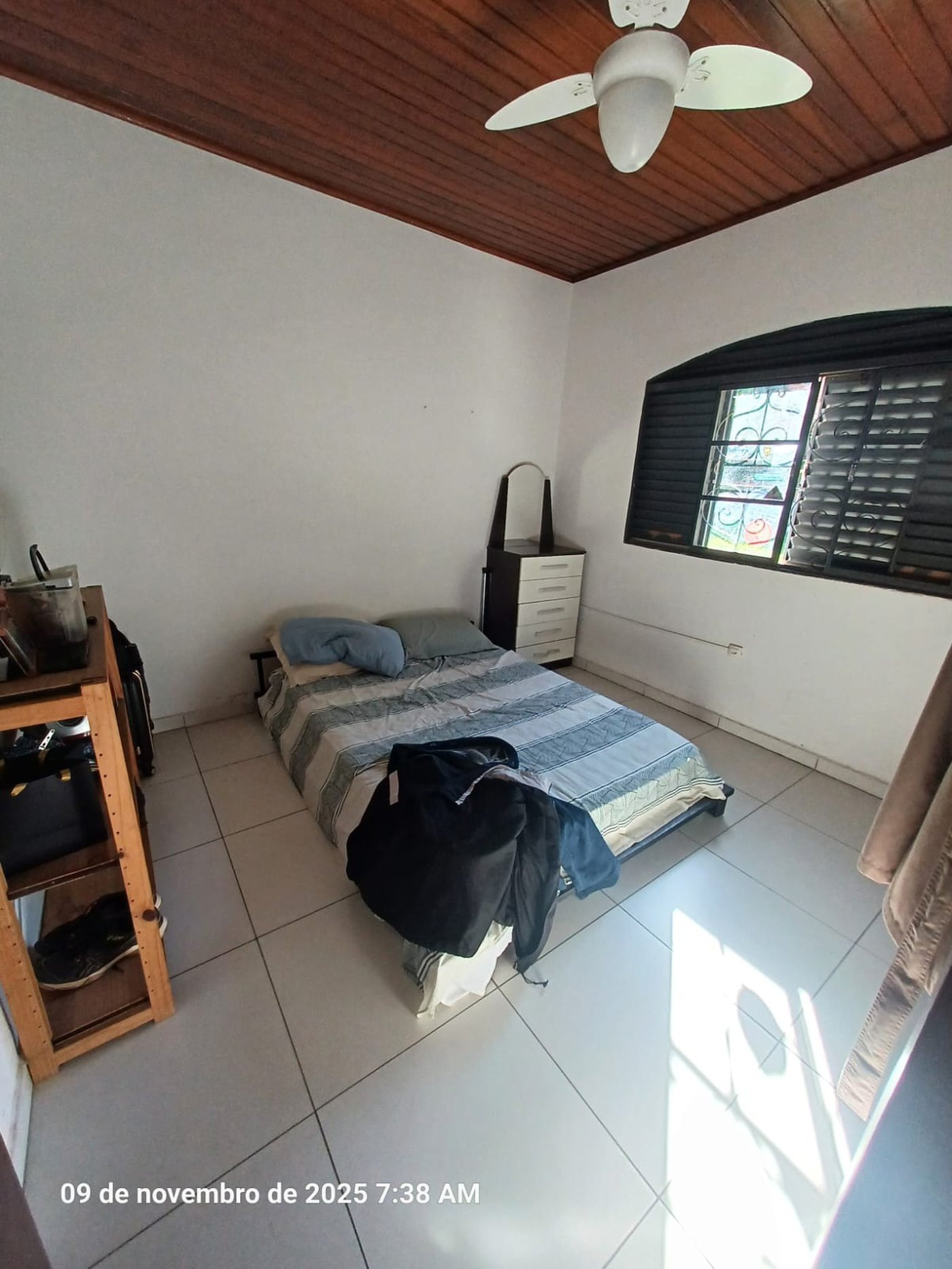 Casa à venda com 3 quartos, sendo 1 suíte, no condomínio Cafezal VI, Itupeva - SP