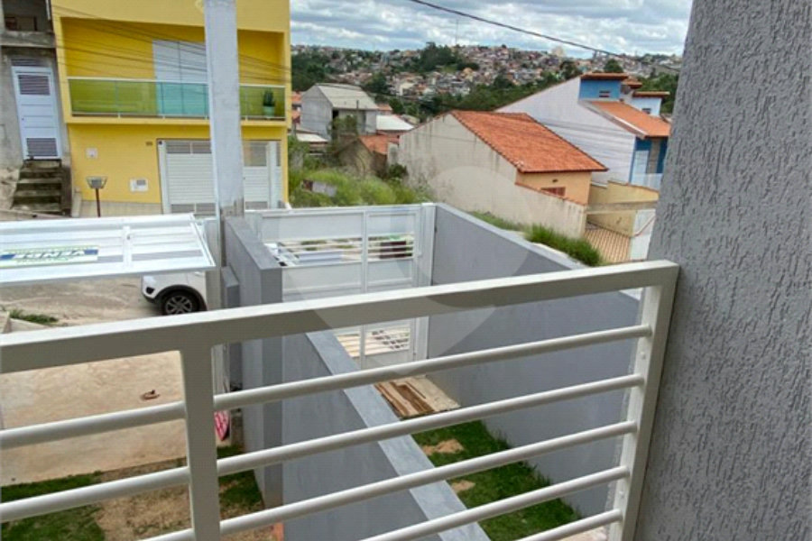 Sobrado à venda com 2 suítes em Chácara São Luiz, Franco da Rocha, SP