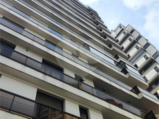 Apartamento à venda com 4 quartos, sendo 2 suítes,  em Santana, São Paulo, SP