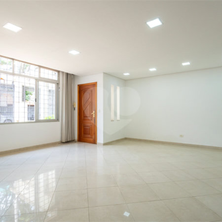 Casa de Vila à venda com 3 quartos, sendo 2 suítes, em Campo Belo, São Paulo, SP