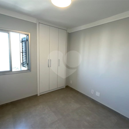 Apartamento à venda com 3 quartos, sendo 1 suíte,  em Jardim Marajoara, São Paulo, SP