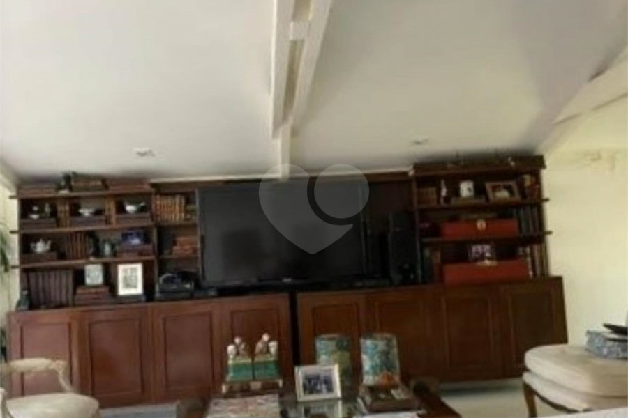 Casa Térrea à venda ou para alugar com 4 quartos, sendo 2 suítes, em Jardim Guedala, São Paulo, SP