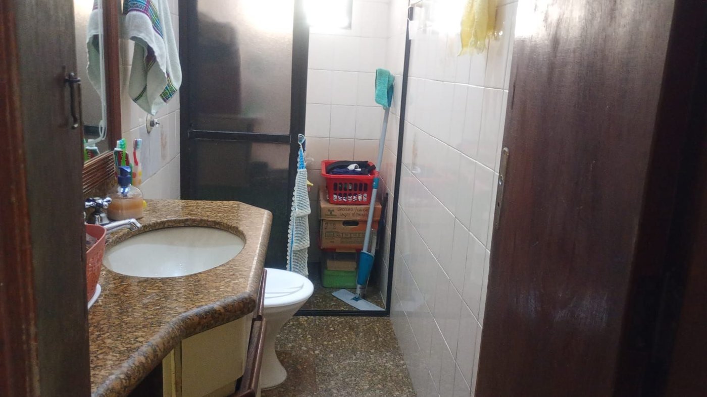 Casa com 3 dormitórios à venda, 140 m² por R$ 425.000,00 - Parque Bitaru - São Vicente/SP