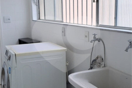 Apartamento à venda com 3 quartos, sendo 1 suíte, em Vila Paulicéia, São Paulo, SP