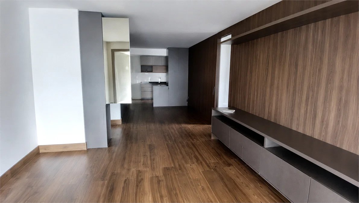 Apartamento à venda com 3 suítes em Sumarezinho, São Paulo, SP
