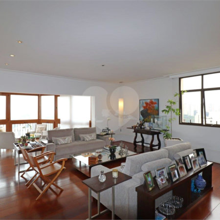 Apartamento à venda com 3 suítes em Vila Suzana, São Paulo, SP