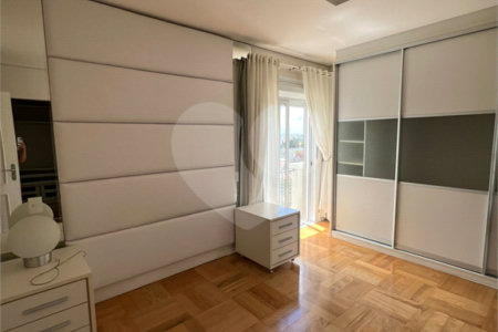 Apartamento à venda com 4 quartos, sendo 2 suítes,  em Vila Oliveira, Mogi das Cruzes, SP