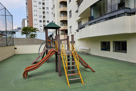 Apartamento à venda com 3 quartos, sendo 1 suíte, em Vila Olímpia, São Paulo, SP