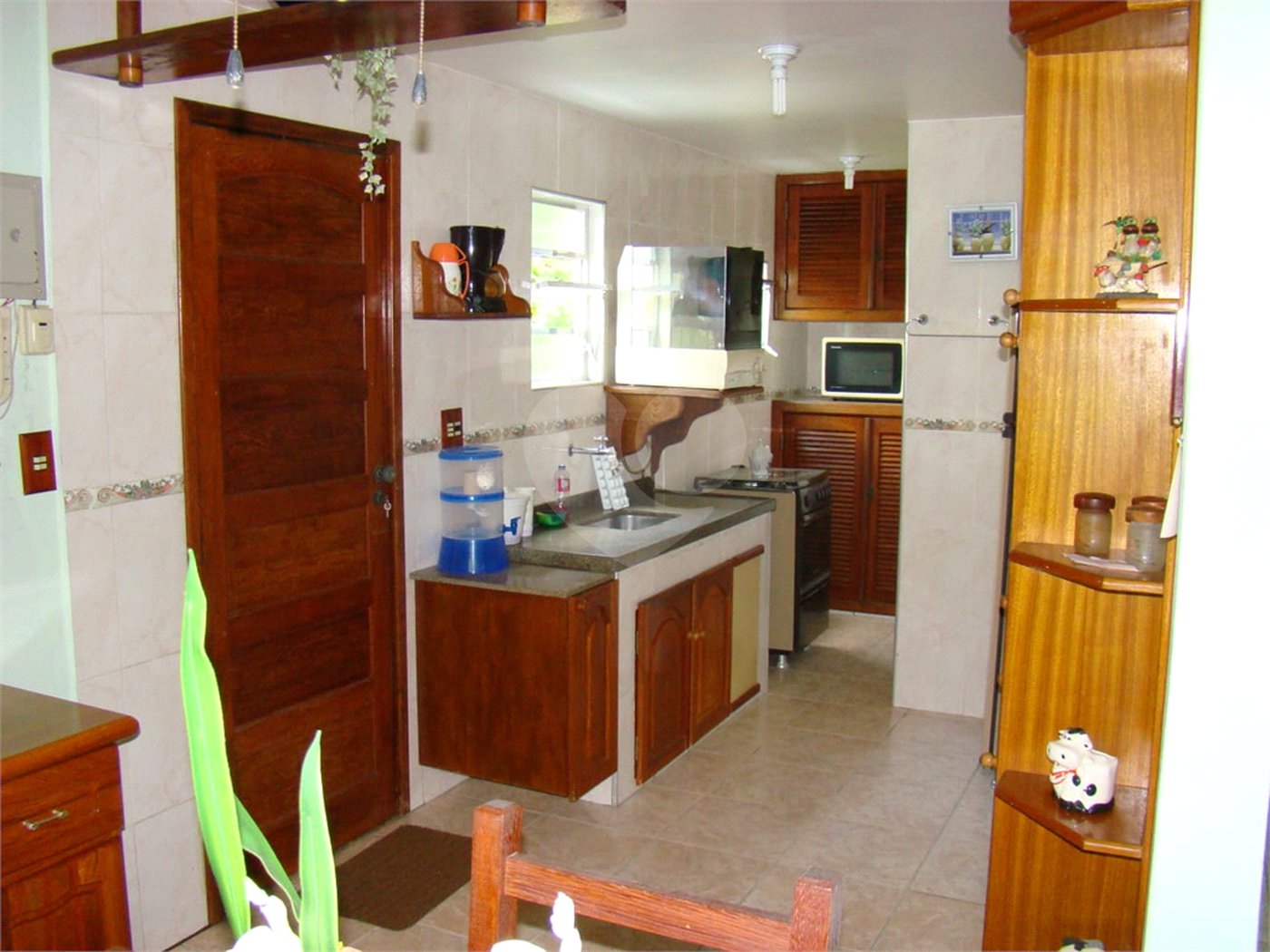 Fazenda à venda com 7 quartos, sendo 3 suítes, em Professor Souza, Casimiro de Abreu, RJ