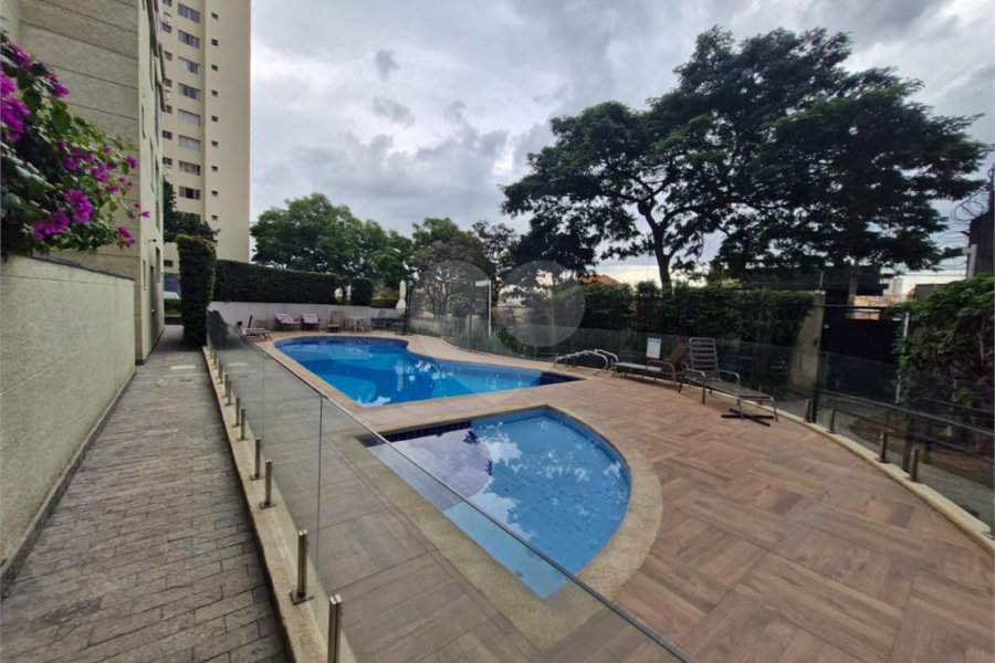 Apartamento à venda com 2 quartos, sendo 1 suíte, em Parque Maria Domitila, São Paulo, SP