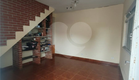 Sobrado à venda com 3 quartos, sendo 1 suíte,  em Cidade Patriarca, São Paulo, SP
