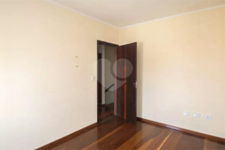 Sobrado à venda com 2 quartos em Parada Inglesa, São Paulo, SP