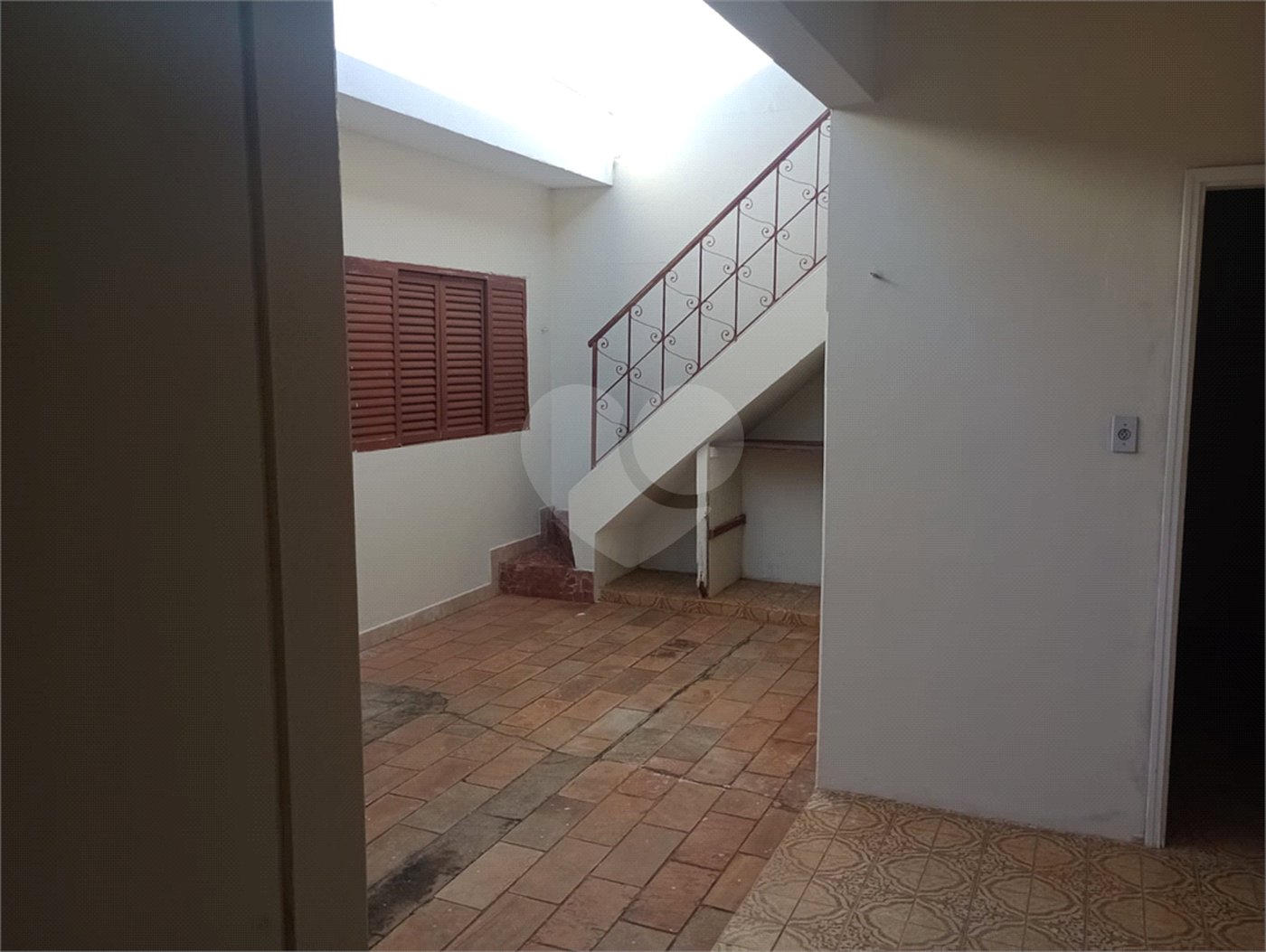 Casa à venda com 4 quartos, sendo 1 suíte, em Vila Rosa, Itapetininga, SP