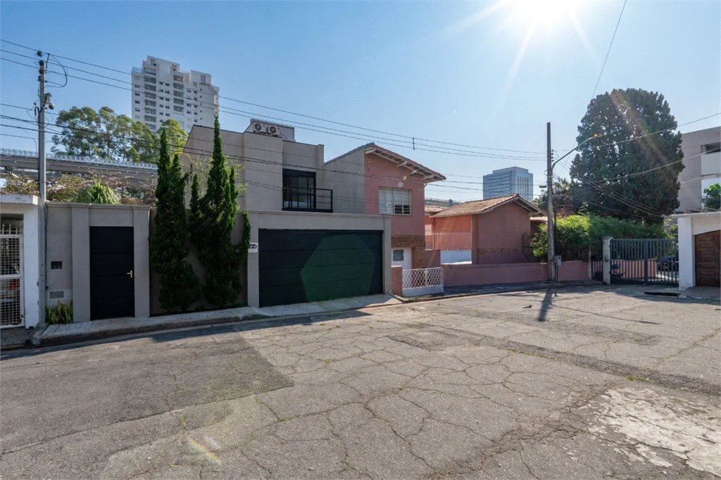 Casa de Vila à venda com 3 suítes em Brooklin Paulista, São Paulo, SP