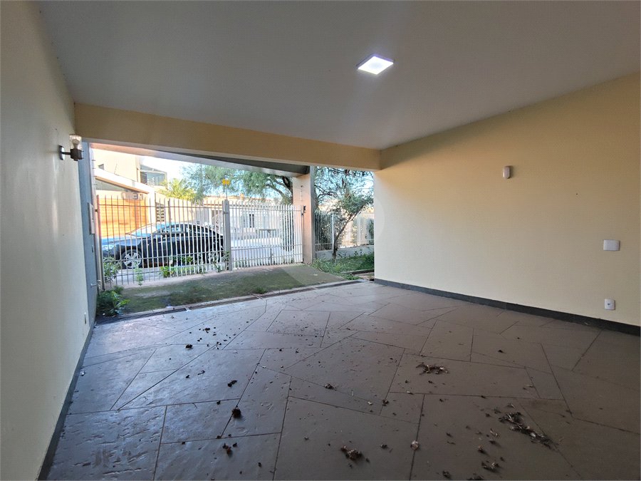 Casa à venda ou para alugar com 5 quartos, sendo 3 suítes, em Vila Maria, Itapetininga, SP