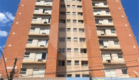 Apartamento à venda com 3 quartos, sendo 1 suíte,  no Centro, Araraquara, SP
