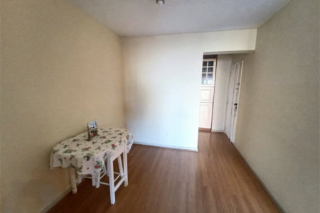 Apartamento à venda com 3 quartos, sendo 1 suíte, em Jardim das Acácias, São Paulo, SP