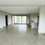 Casa à venda com 3 suítes no condomínio Santa Isabel I, Louveira - SP