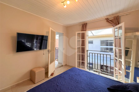 Casa à venda com 3 quartos, sendo 1 suíte,  no condomínio Barão do Triunfo, São Paulo - SP