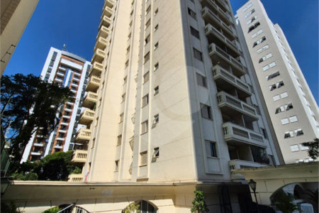 Apartamento para venda em Moema com 2 quartos, sendo 1 suíte, 1 vaga, 62 m²