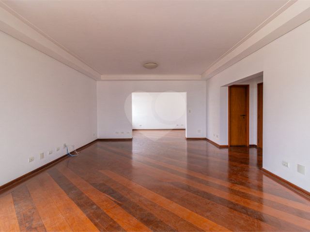 Apartamento à venda com 4 quartos, sendo 3 suítes,  em Chácara Santo Antônio, São Paulo, SP