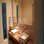 Casa à venda com 5 quartos, sendo 4 suítes, no condomínio Village Saint Charbel, Araçoiaba da Serra - SP