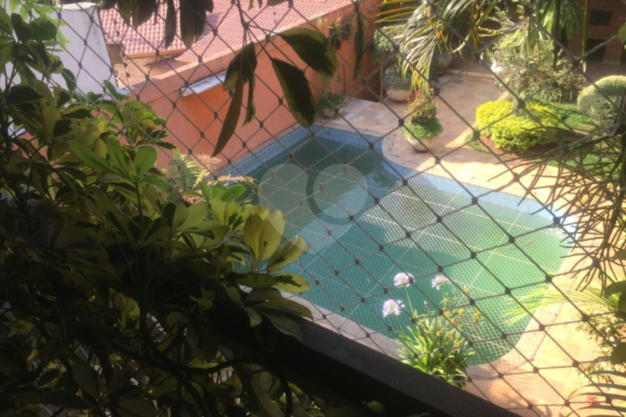 Sobrado à venda com 4 quartos, sendo 3 suítes, em Jardim Virginia Bianca, São Paulo, SP