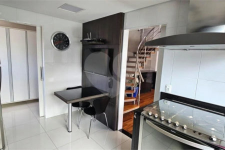 Apartamento à venda com 4 quartos, sendo 3 suítes, em Jardim Paulista, São Paulo, SP