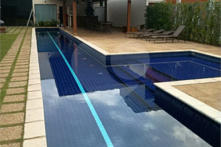 Casa à venda ou para alugar com 3 suítes no condomínio Quinta das Oliveiras, Valinhos - SP