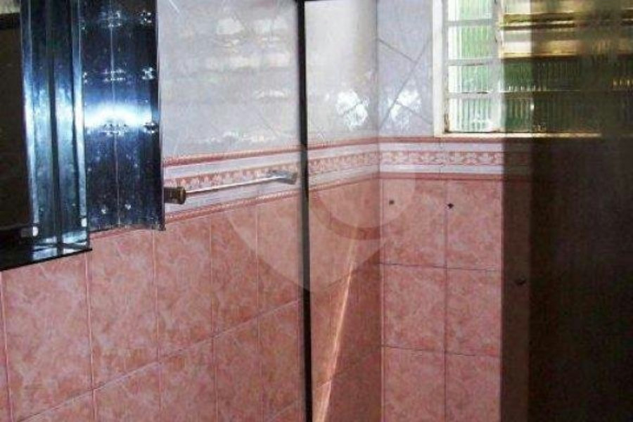 Sobrado à venda com 4 quartos em Parada Inglesa, São Paulo, SP